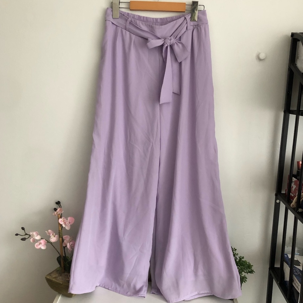 🌷Beautiful flowy wide leg Purple lilac/lavender pantaloon pants🌷
